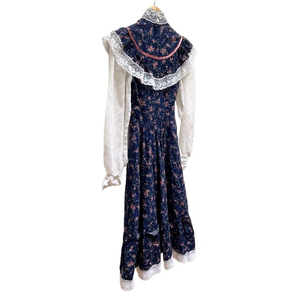 Vintage '70s Jessica McClintock Gunne Sax Navy/Pink Flower Dress - Picture 11 of 16